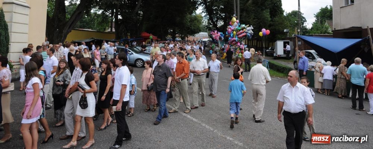 Zdjęcie w galerii na portalu naszraciborz.pl: Kobiety, bądźcie skromne wiadomości z regionu