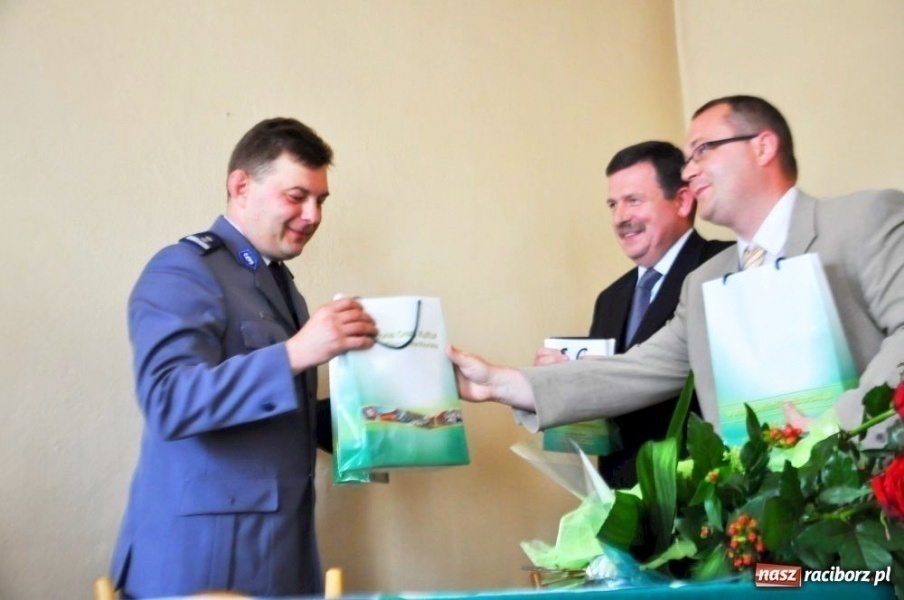 Zdjęcie w galerii na portalu naszraciborz.pl: W komendzie amerykańskie porządki? wiadomości z regionu