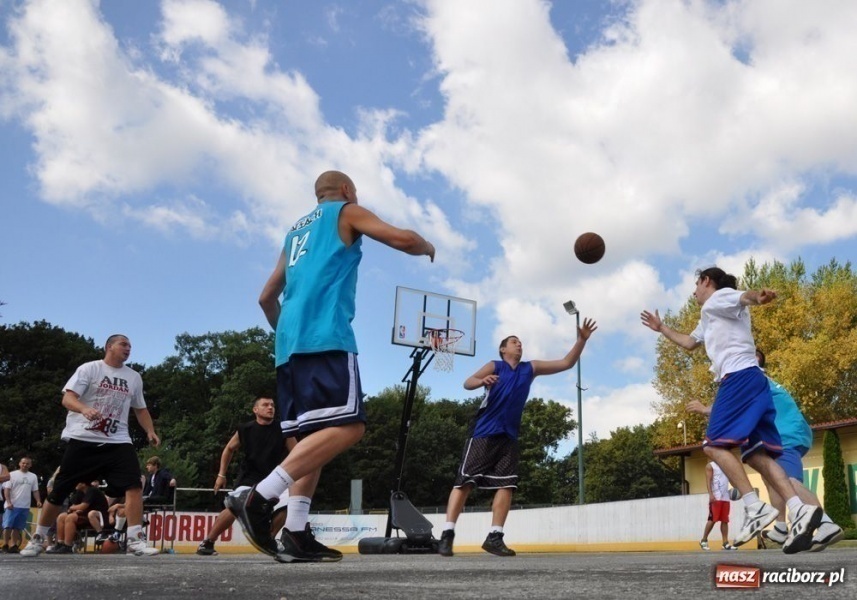 Zdjęcie w galerii na portalu naszraciborz.pl: StreetBall: Mevago CUP 2011 wiadomości z regionu