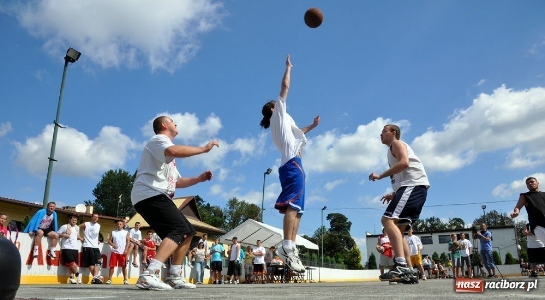 Zdjęcie w galerii na portalu naszraciborz.pl: StreetBall: Mevago CUP 2011 wiadomości z regionu