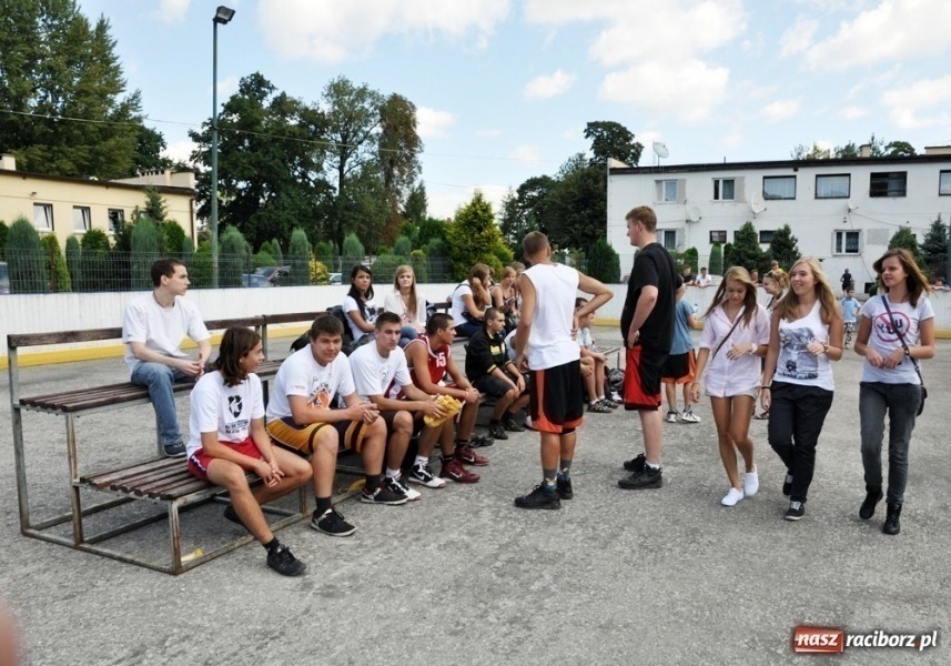 Zdjęcie w galerii na portalu naszraciborz.pl: StreetBall: Mevago CUP 2011 wiadomości z regionu