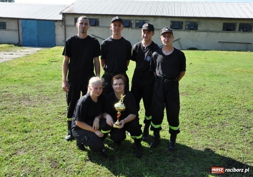 Zdjęcie w galerii na portalu naszraciborz.pl: Trzy drużyny na trzy puchary wiadomości z regionu