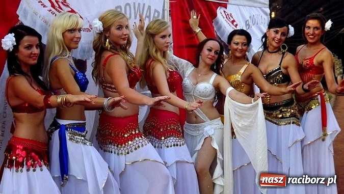 Zdjęcie w galerii na portalu naszraciborz.pl: Taniec orientalny wyzwala kobiecość wiadomości z regionu
