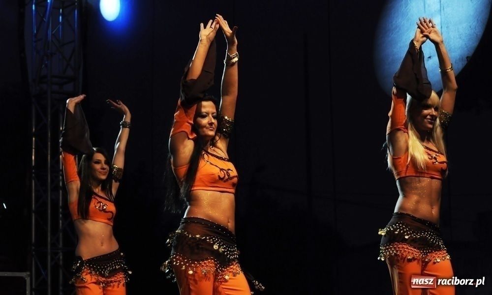 Zdjęcie w galerii na portalu naszraciborz.pl: Taniec orientalny wyzwala kobiecość wiadomości z regionu