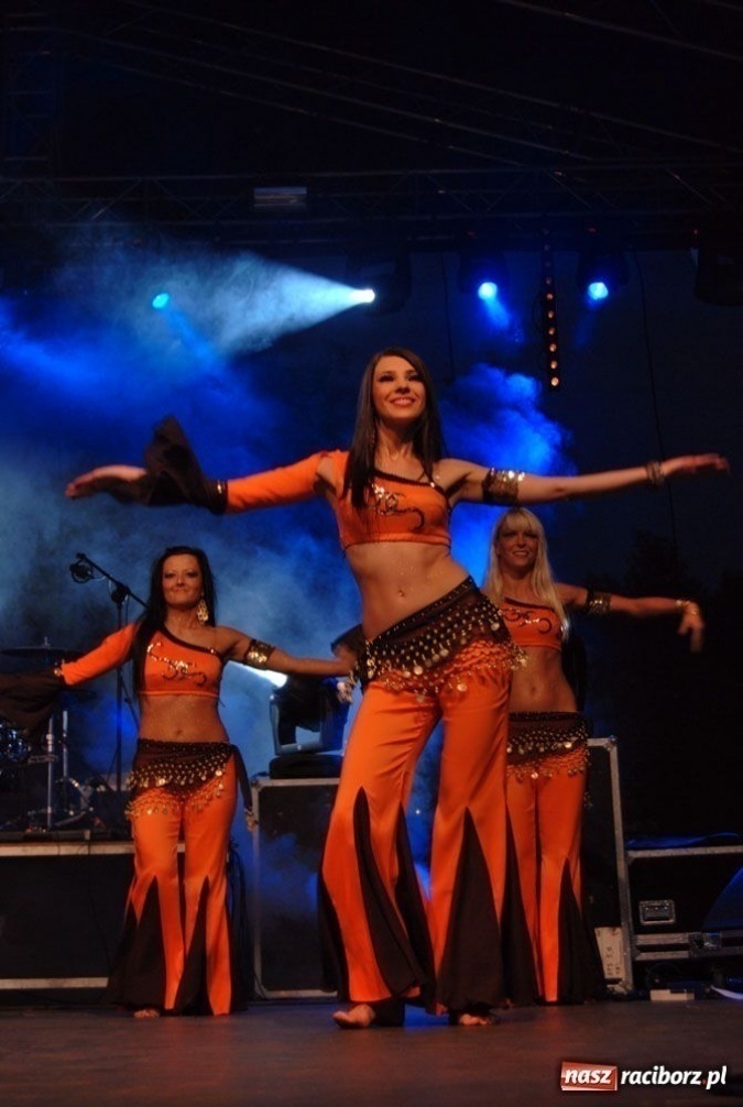 Zdjęcie w galerii na portalu naszraciborz.pl: Taniec orientalny wyzwala kobiecość wiadomości z regionu