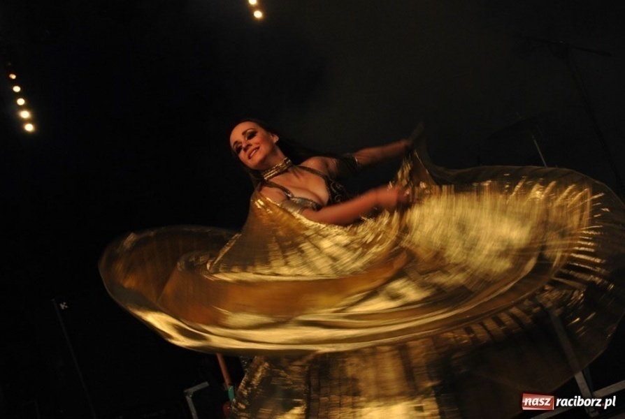 Zdjęcie w galerii na portalu naszraciborz.pl: Taniec orientalny wyzwala kobiecość wiadomości z regionu