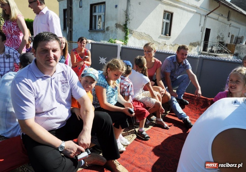 Zdjęcie w galerii na portalu naszraciborz.pl: W Krowiarkach dziękowali za plony wiadomości z regionu