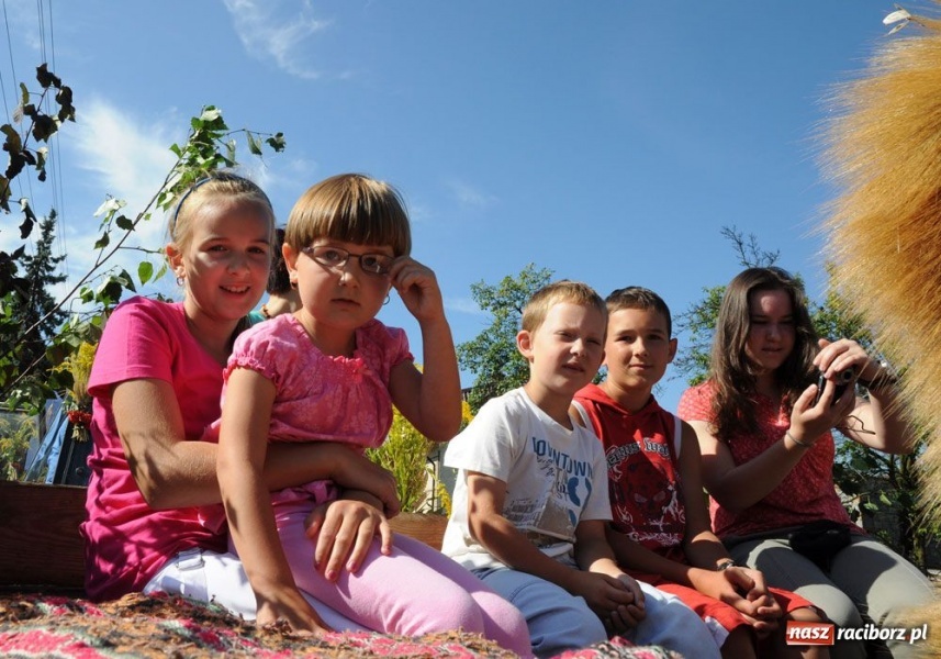 Zdjęcie w galerii na portalu naszraciborz.pl: W Krowiarkach dziękowali za plony wiadomości z regionu