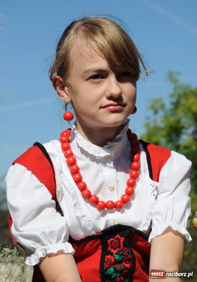 Zdjęcie w galerii na portalu naszraciborz.pl: W Krowiarkach dziękowali za plony wiadomości z regionu