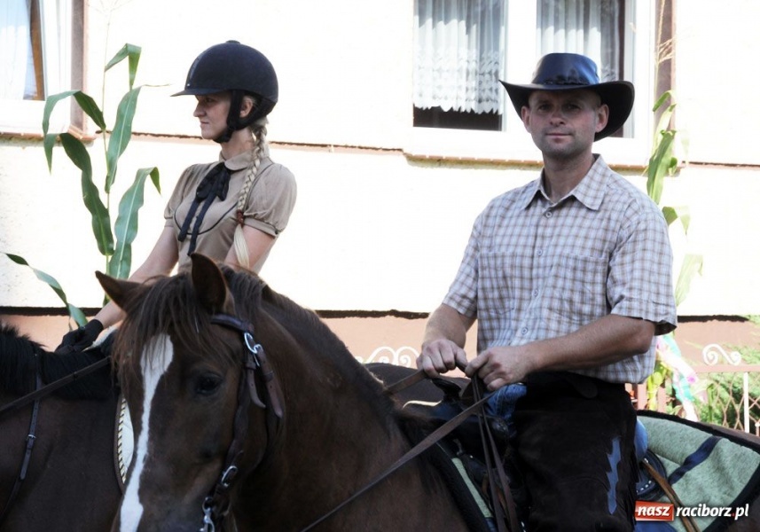 Zdjęcie w galerii na portalu naszraciborz.pl: W Krowiarkach dziękowali za plony wiadomości z regionu
