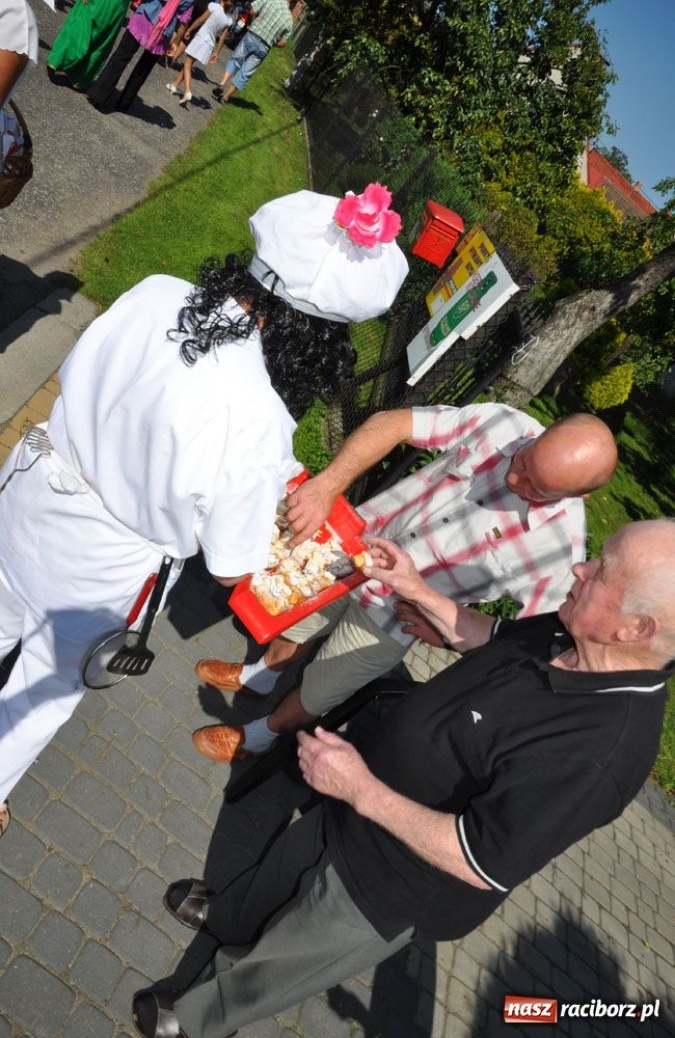 Zdjęcie w galerii na portalu naszraciborz.pl: Bajkowe dożynki w Roszkowie wiadomości z regionu