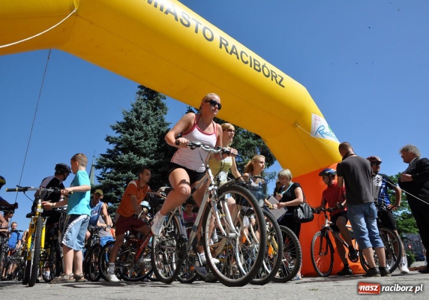 Zdjęcie w galerii na portalu naszraciborz.pl: 13. raz rodzinnie rowerem po Raciborzu wiadomości z regionu