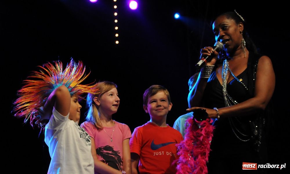 Zdjęcie w galerii na portalu naszraciborz.pl: Pełny OSiR na Boney M. wiadomości z regionu