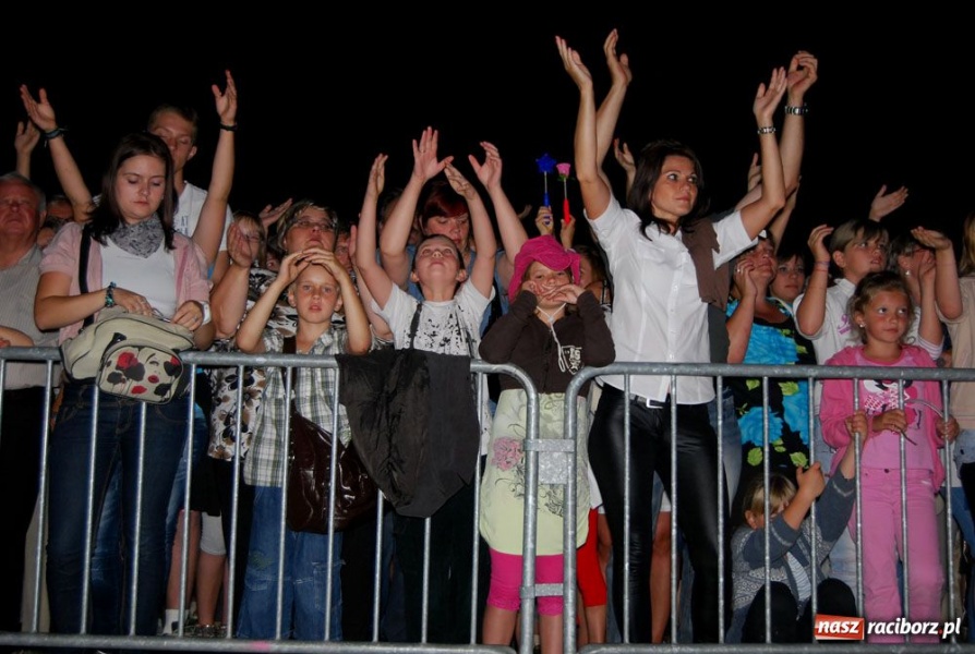 Zdjęcie w galerii na portalu naszraciborz.pl: Pełny OSiR na Boney M. wiadomości z regionu