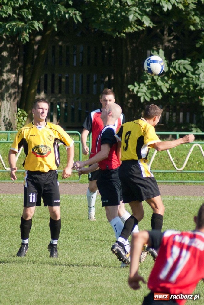 Zdjęcie w galerii na portalu naszraciborz.pl: Brzezie liderem po III kolejce wiadomości z regionu