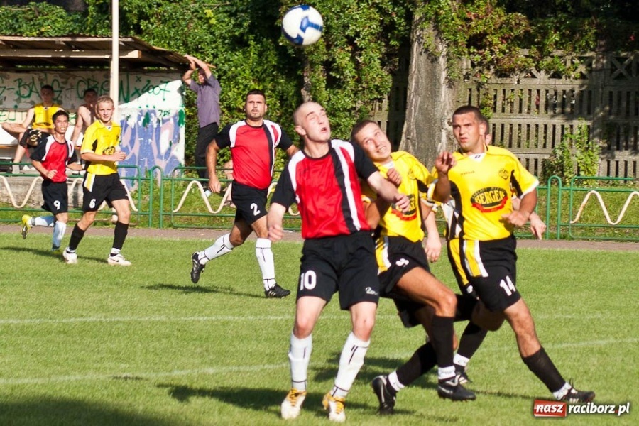 Zdjęcie w galerii na portalu naszraciborz.pl: Brzezie liderem po III kolejce wiadomości z regionu