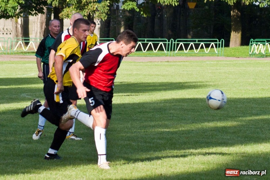 Zdjęcie w galerii na portalu naszraciborz.pl: Brzezie liderem po III kolejce wiadomości z regionu