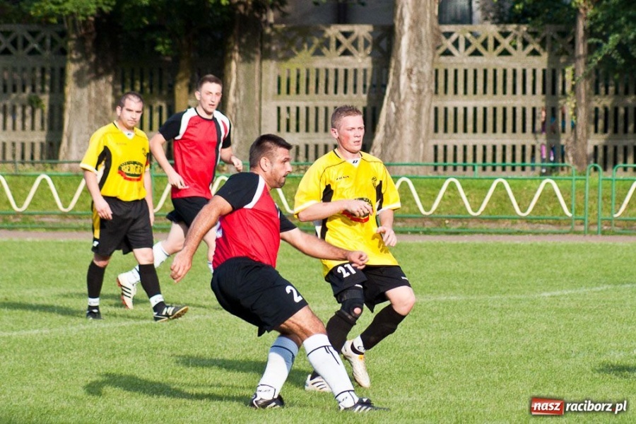 Zdjęcie w galerii na portalu naszraciborz.pl: Brzezie liderem po III kolejce wiadomości z regionu