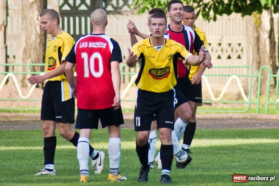 Zdjęcie w galerii na portalu naszraciborz.pl: Brzezie liderem po III kolejce wiadomości z regionu