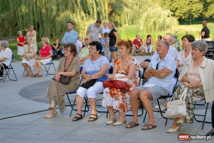 Zdjęcie w galerii na portalu naszraciborz.pl: Jazzowe klimaty w muszelce wiadomości z regionu
