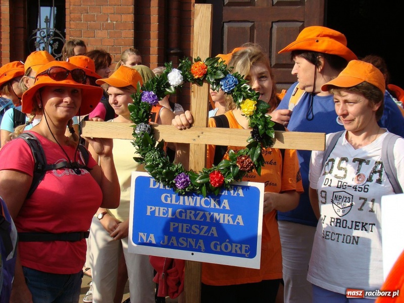 Zdjęcie w galerii na portalu naszraciborz.pl: Pomarańczowi już na szlaku wiadomości z regionu