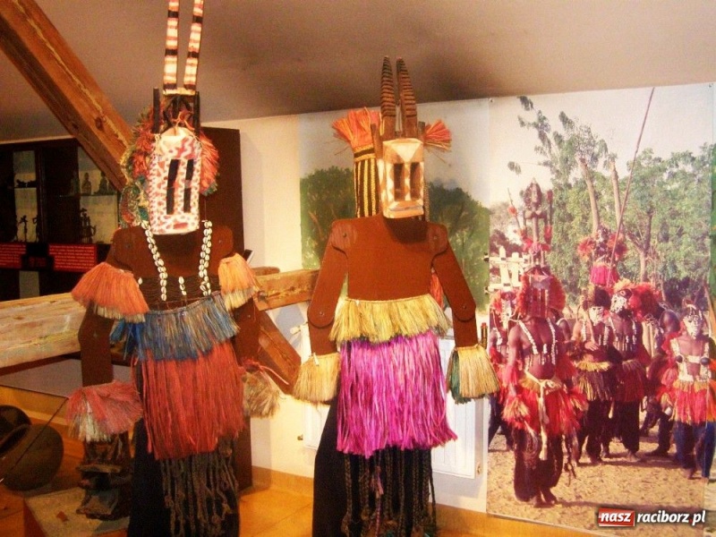 Zdjęcie w galerii na portalu naszraciborz.pl: Czym się różnią Somba i Dogon? wiadomości z regionu