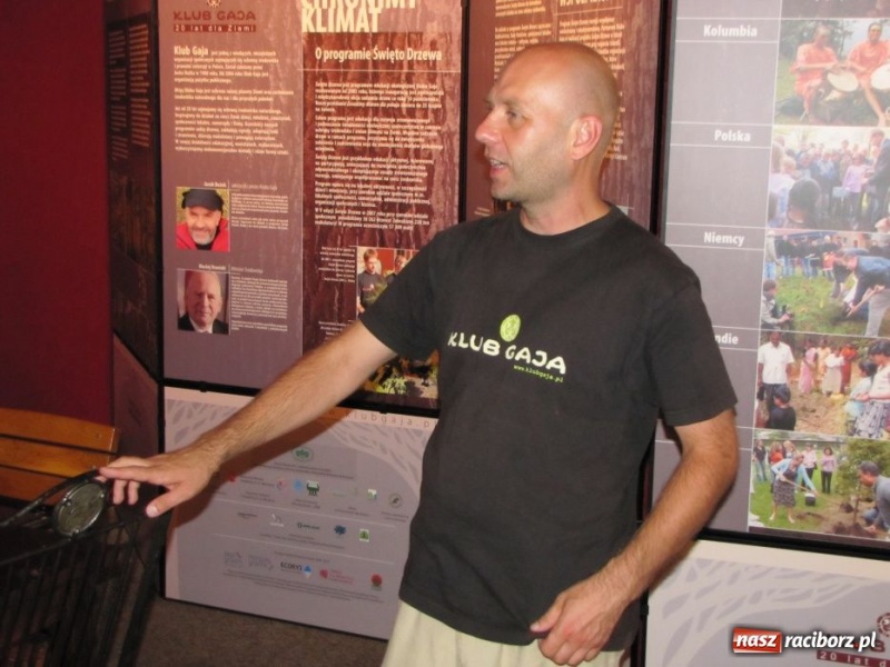 Zdjęcie w galerii na portalu naszraciborz.pl: Sadź drzewa, ratuj konie wiadomości z regionu