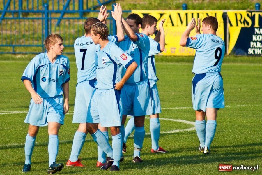 Zdjęcie w galerii na portalu naszraciborz.pl: Pierwsze punkty Unii Racibórz wiadomości z regionu