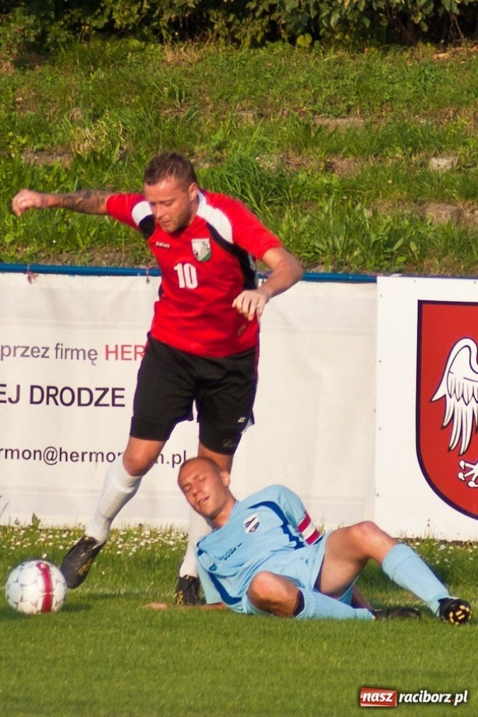 Zdjęcie w galerii na portalu naszraciborz.pl: Pierwsze punkty Unii Racibórz wiadomości z regionu