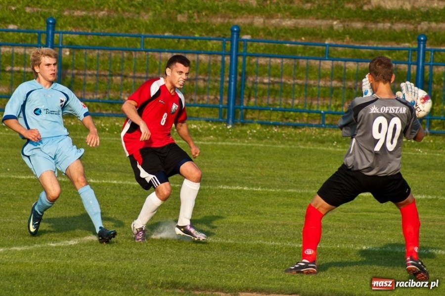 Zdjęcie w galerii na portalu naszraciborz.pl: Pierwsze punkty Unii Racibórz wiadomości z regionu