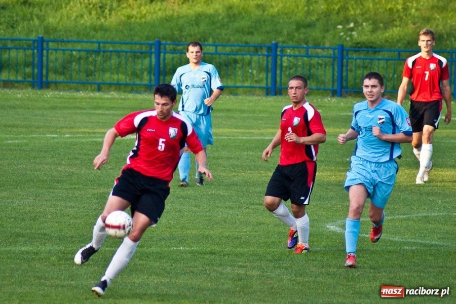 Zdjęcie w galerii na portalu naszraciborz.pl: Pierwsze punkty Unii Racibórz wiadomości z regionu