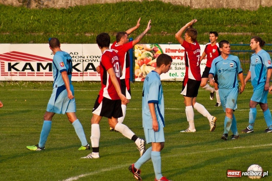 Zdjęcie w galerii na portalu naszraciborz.pl: Pierwsze punkty Unii Racibórz wiadomości z regionu