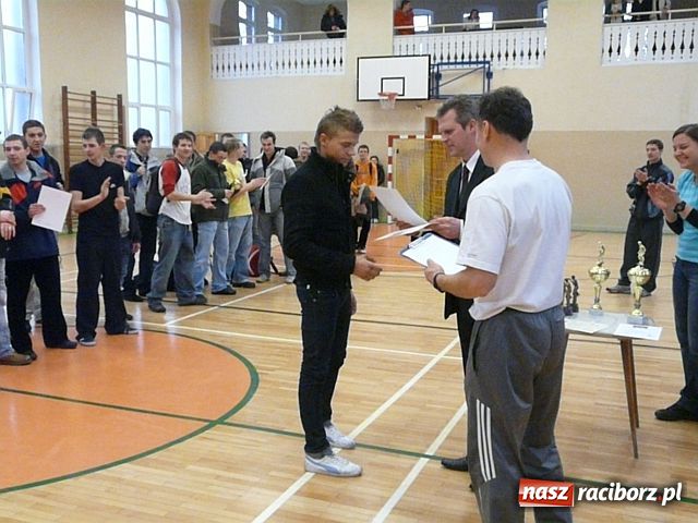 Zdjęcie w galerii na portalu naszraciborz.pl: Piłkarski turniej w Budowlance wiadomości z regionu