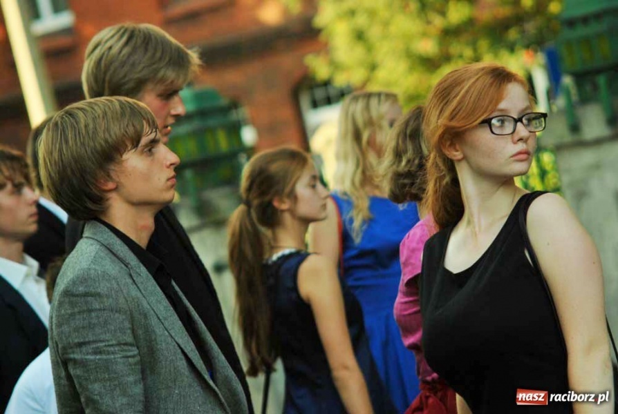 Zdjęcie w galerii na portalu naszraciborz.pl: Kto usta twe całował w Książnicy wiadomości z regionu