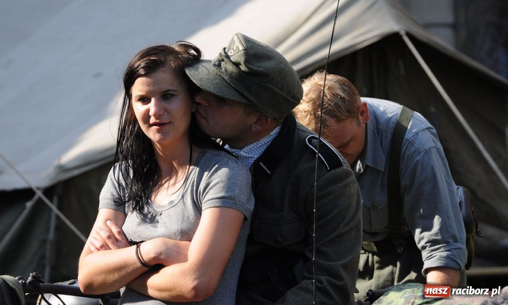 Zdjęcie w galerii na portalu naszraciborz.pl: Piknik militarny w Tworkowie wiadomości z regionu