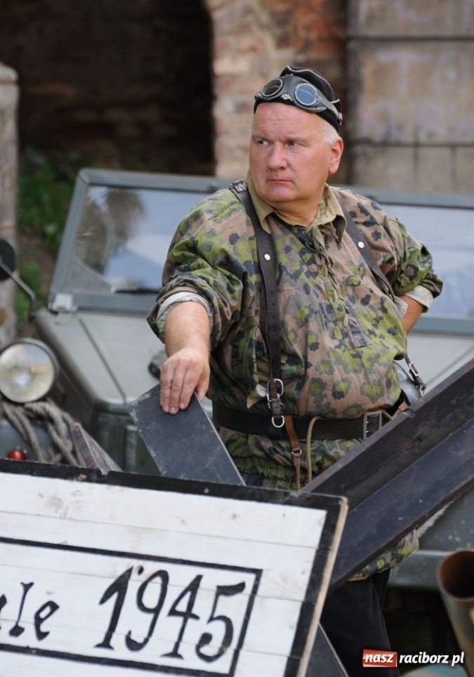 Zdjęcie w galerii na portalu naszraciborz.pl: Piknik militarny w Tworkowie wiadomości z regionu