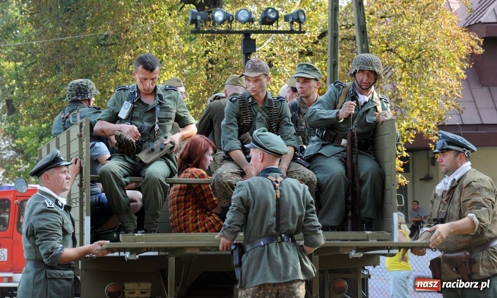 Zdjęcie w galerii na portalu naszraciborz.pl: Piknik militarny w Tworkowie wiadomości z regionu