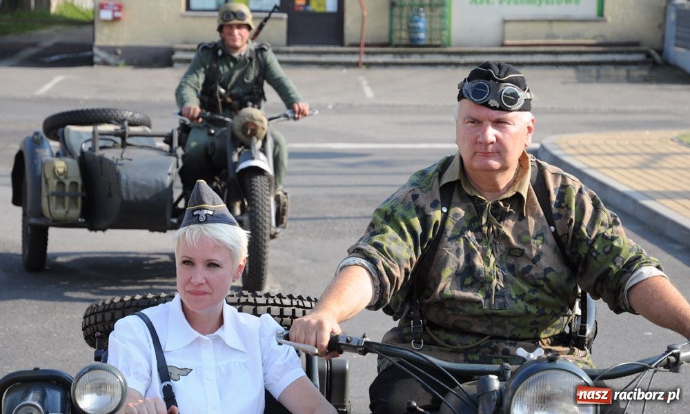 Zdjęcie w galerii na portalu naszraciborz.pl: Piknik militarny w Tworkowie wiadomości z regionu