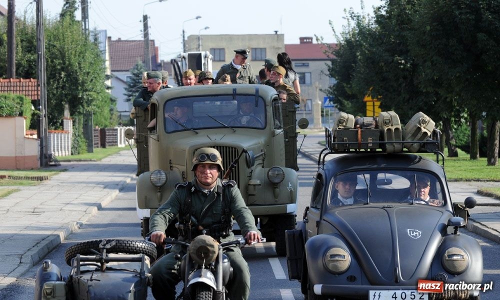 Zdjęcie w galerii na portalu naszraciborz.pl: Piknik militarny w Tworkowie wiadomości z regionu