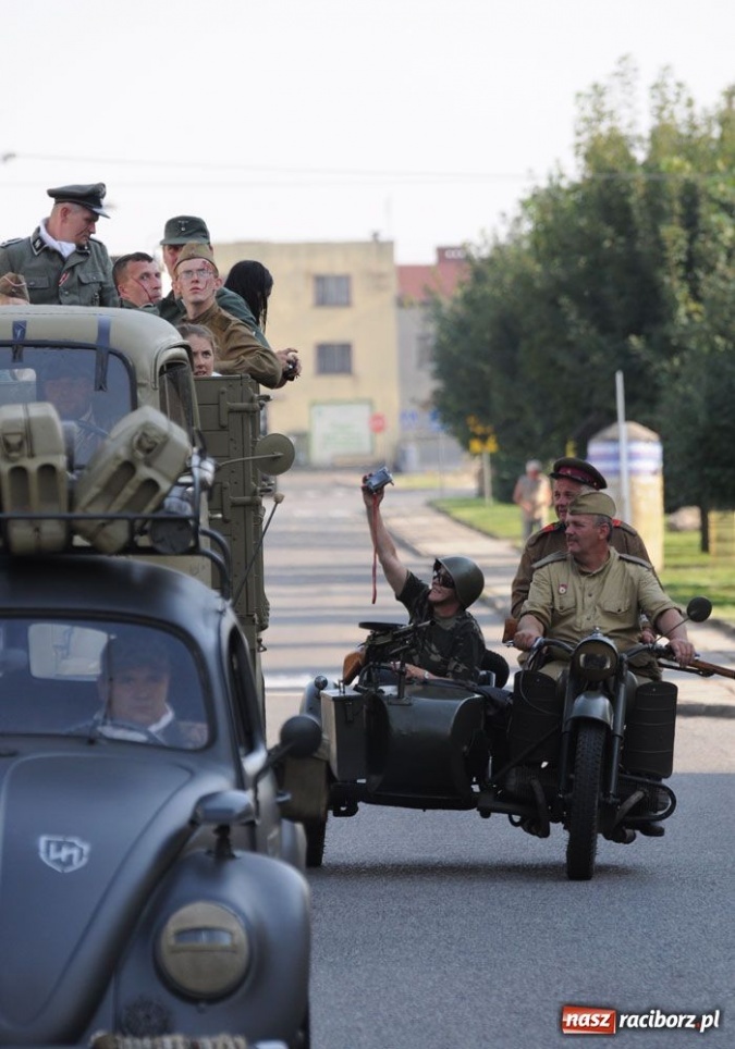 Zdjęcie w galerii na portalu naszraciborz.pl: Piknik militarny w Tworkowie wiadomości z regionu