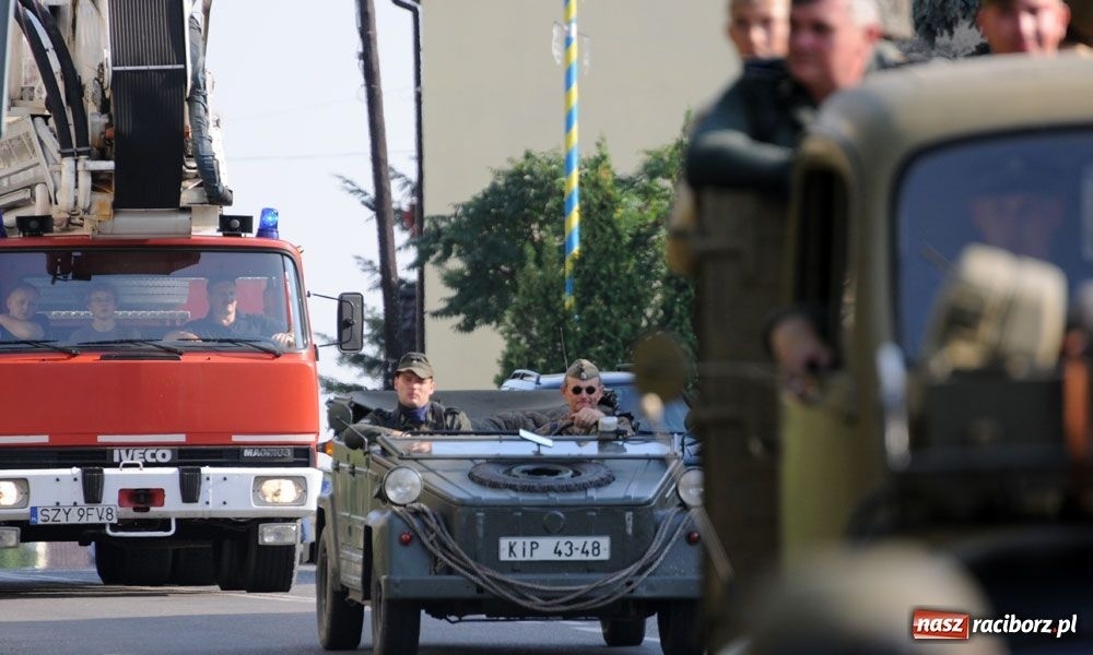 Zdjęcie w galerii na portalu naszraciborz.pl: Piknik militarny w Tworkowie wiadomości z regionu