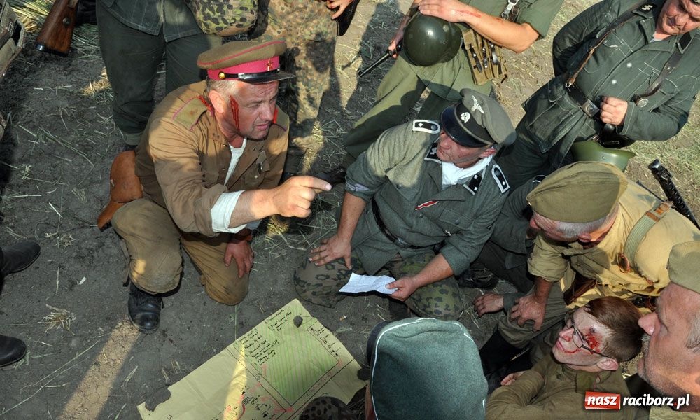 Zdjęcie w galerii na portalu naszraciborz.pl: Piknik militarny w Tworkowie wiadomości z regionu