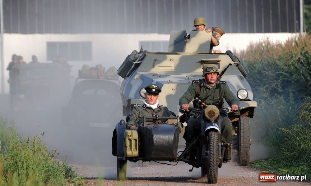 Zdjęcie w galerii na portalu naszraciborz.pl: Piknik militarny w Tworkowie wiadomości z regionu