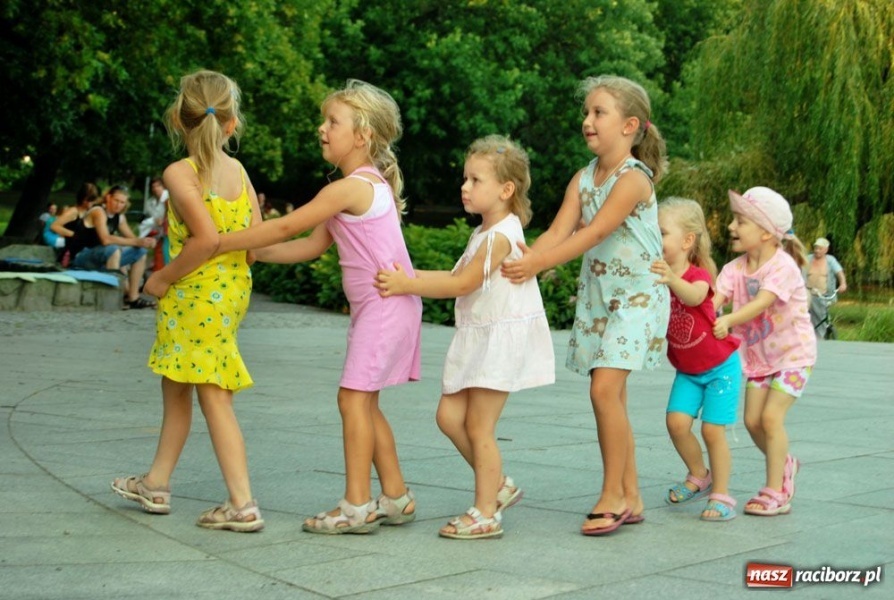 Zdjęcie w galerii na portalu naszraciborz.pl: Finał letnich koncertów w parku Roth wiadomości z regionu