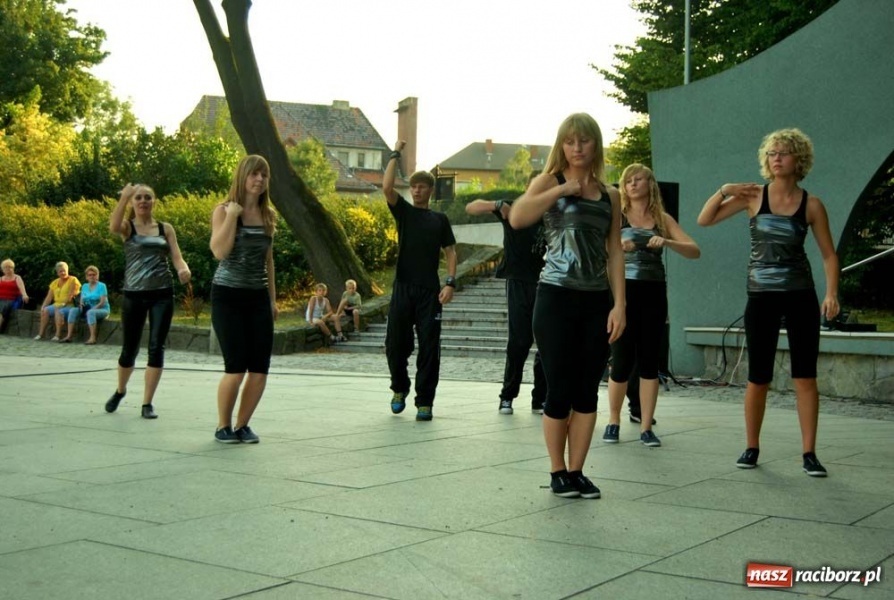 Zdjęcie w galerii na portalu naszraciborz.pl: Finał letnich koncertów w parku Roth wiadomości z regionu