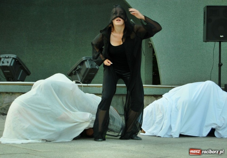 Zdjęcie w galerii na portalu naszraciborz.pl: Finał letnich koncertów w parku Roth wiadomości z regionu