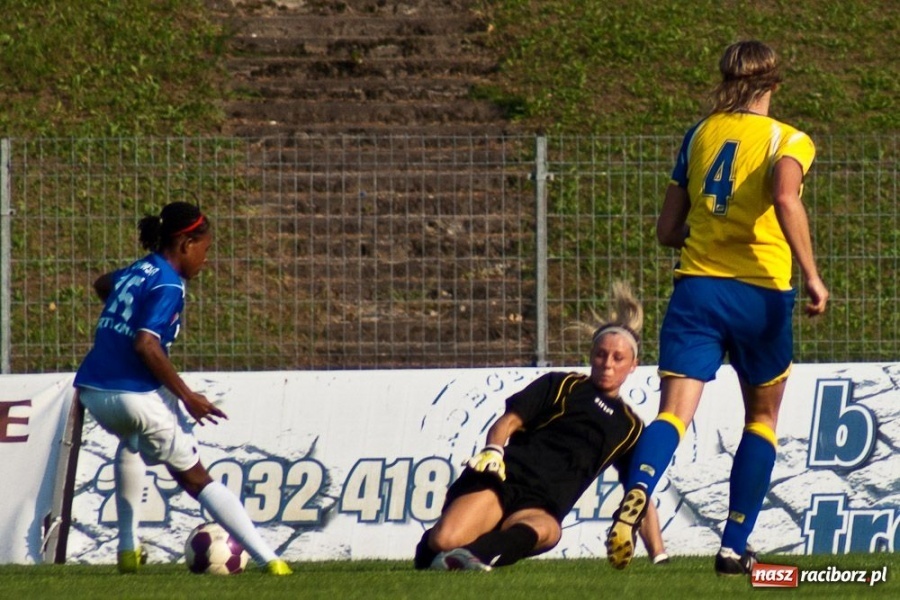 Zdjęcie w galerii na portalu naszraciborz.pl: Siedem goli w upalnej inauguracji wiadomości z regionu