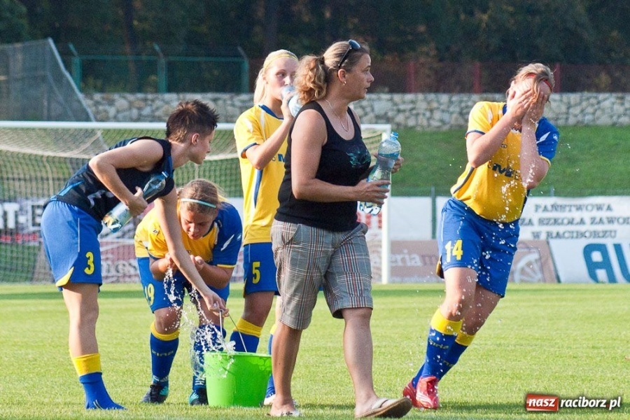 Zdjęcie w galerii na portalu naszraciborz.pl: Siedem goli w upalnej inauguracji wiadomości z regionu