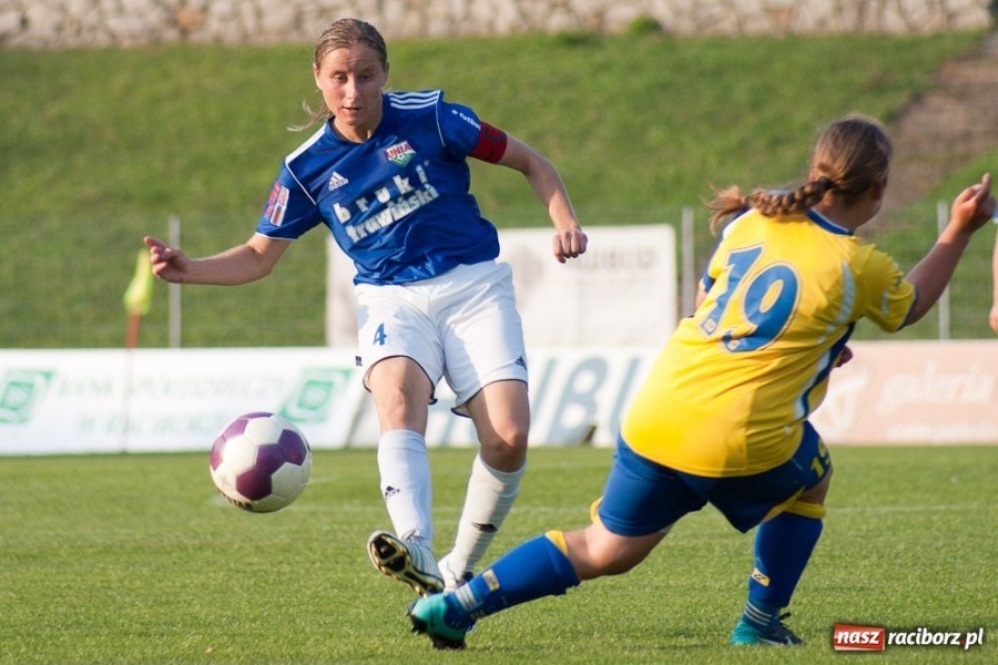 Zdjęcie w galerii na portalu naszraciborz.pl: Siedem goli w upalnej inauguracji wiadomości z regionu