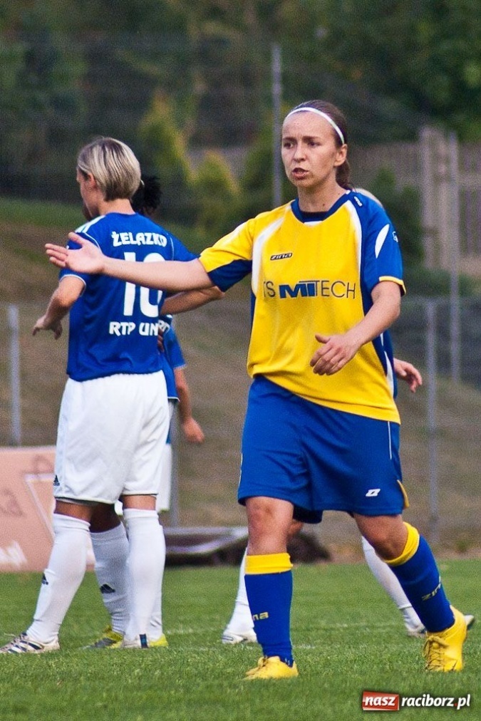 Zdjęcie w galerii na portalu naszraciborz.pl: Siedem goli w upalnej inauguracji wiadomości z regionu